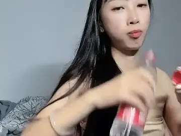 Stripchat Watch Live Sex Cams of Lili-2