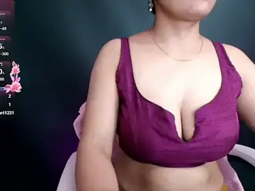 Stripchat Free Porn Cam of DesiZoya