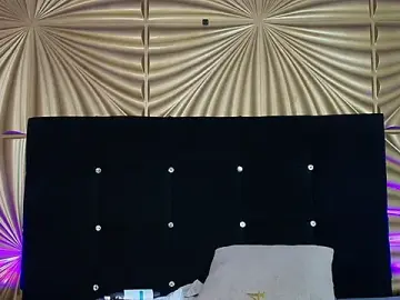 Stripchat Live Porn of emmily_keller19