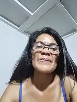 Stripchat Live Sex Cam of ImYourWoman_55