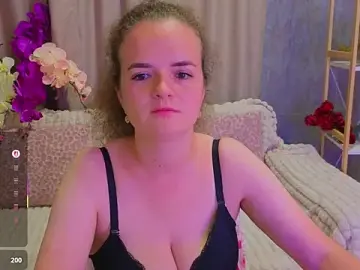 Stripchat Adult Webcam of Luisa_Rosee