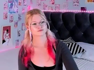 Stripchat Adult Webcam of LunariaFox