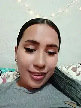 Stripchat Live Sex Cam of shantall_cute