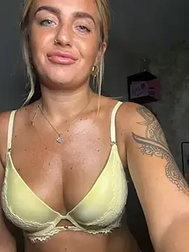 Stripchat Free Live Porn of CharlottemilfUKx