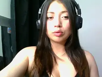 Stripchat Nude Webcam of katherodriguezx