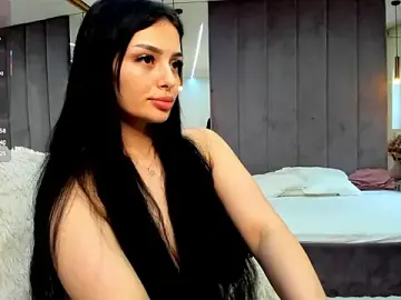 Stripchat Live Sex Cam of ElyaRose_