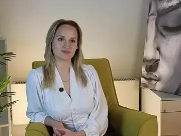 Stripchat Sex Cam of LorinaNhatsavang