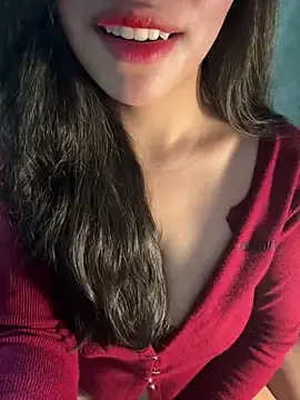 Stripchat Live Porn of QuynhAnh_Sweet