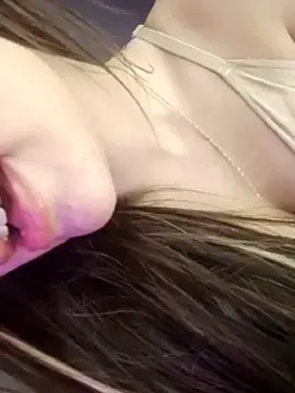 Stripchat Free Porn Cam of reem_699