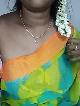 Stripchat Watch Live Sex Cams of Tamil_kavinila