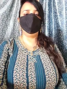 Stripchat Live Sex Cam of cute-tanvi