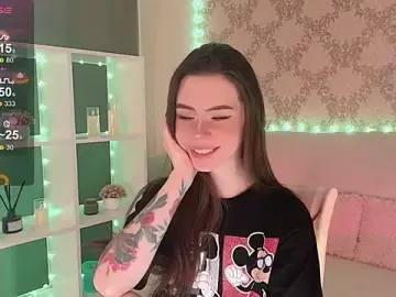 Stripchat Adult Webcams of HolyMiax