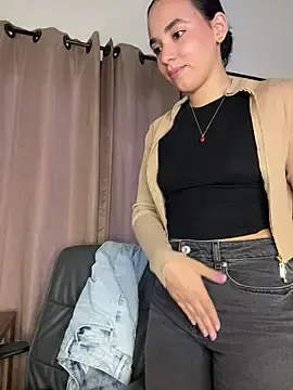 Stripchat Adult Webcams of Capricho_01