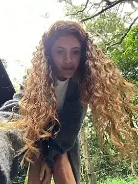 Stripchat Best live sex cam show of alana15