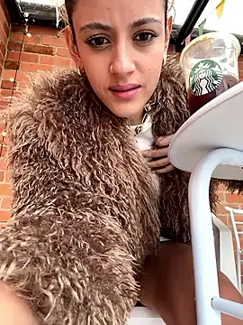 Stripchat Adult Webcams of alana15