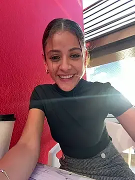 Stripchat Live Sex of alana15