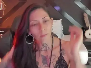 Stripchat Adult Video Chat of dark_gotica