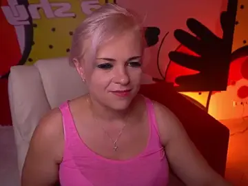 Stripchat Sex Cam of CrystalVibe