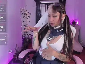Stripchat Watch Live Sex Cams of holyhudson