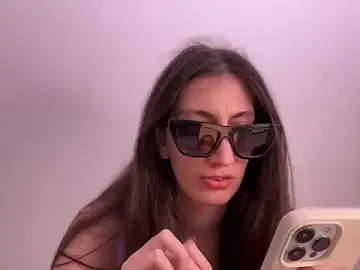 Stripchat Free Porn Cam of mariebellemont