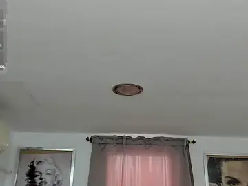 Stripchat Sex Cam of Beautyari_