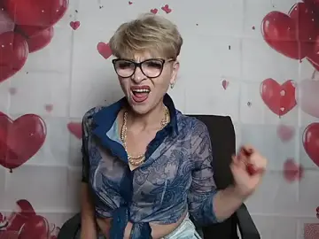 Stripchat Sex Cam of EllaBonito