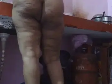 Stripchat Adult Webcam of Pooja-suman