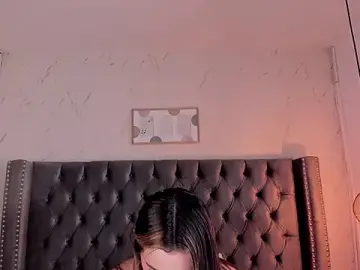 Stripchat Live Sex Cam of Kim_Blane