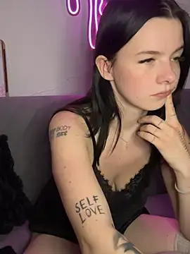 Stripchat Watch Live Sex Cams of RoxiBlack