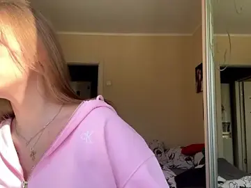 Stripchat Nude Webcam of Elle_GrEat