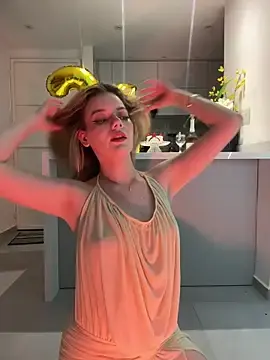 Stripchat Free Porn Cam of NicoleCut