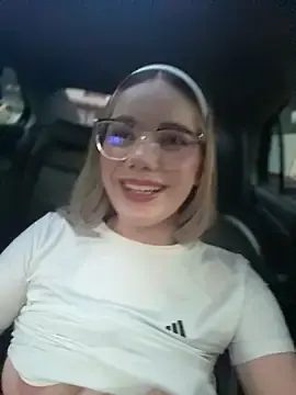 Stripchat Live Sex Cam of NicoleCut