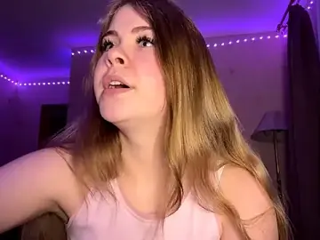 Stripchat Free Live Porn of Amy_Maev