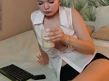 Stripchat Best live sex cam show of AsterQuinn