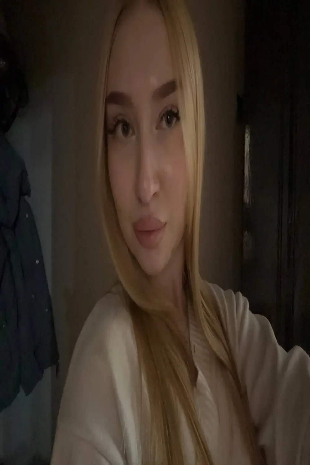AlinaTeaseX