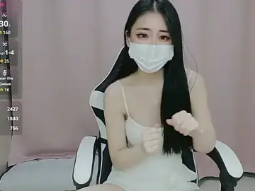 Stripchat Free Porn Cam of dami539