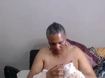 Stripchat Nude Webcam of GrandBustyMelon