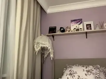 Stripchat Best live sex cam show of MyraCadoff