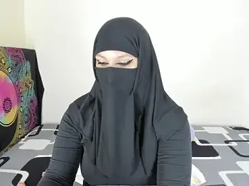 Stripchat Sex Cam of evelyn__salah