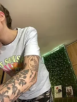 Stripchat Free Live Porn of VickyJackson_