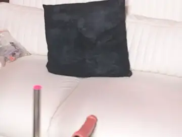 Stripchat Free Live Porn of katlyn_martins