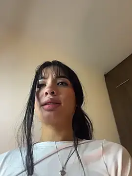 Stripchat Live Sex Cam of lina_pink