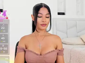 Stripchat Watch Live Sex Cams of saralife