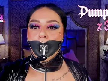 Stripchat Live Sex of SoffiQueen