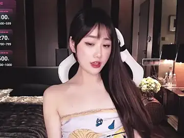 Stripchat Free Porn Cam of Aurora_-77