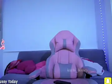 Stripchat Live Porn of Spit_queen