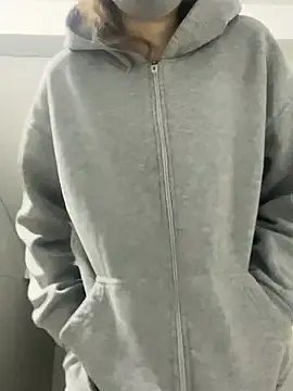 Stripchat Live Sex Cam of Sarah2127