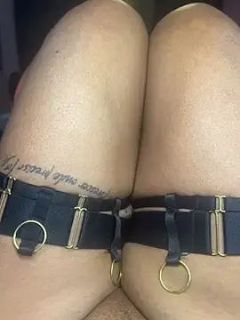 Stripchat Live Sex of ju_muniz01