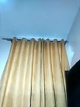 Stripchat Adult Webcams of Hugemassivebootie