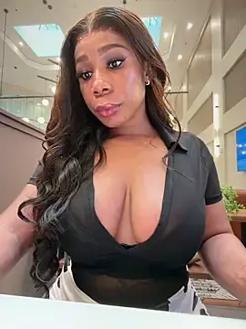 Stripchat Free Live Porn of Belle___